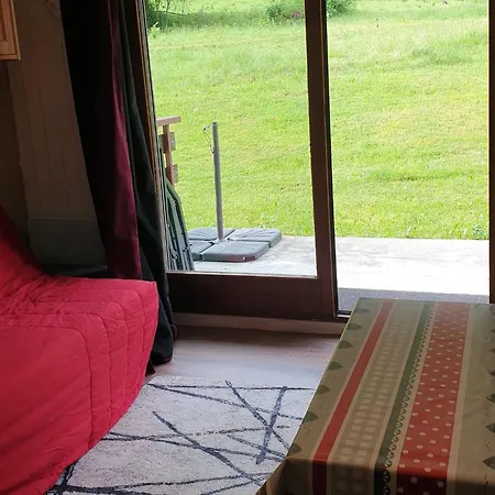 Snug In Near Ski Area *