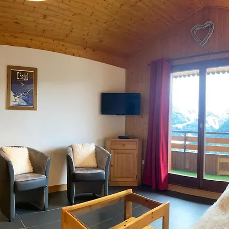 Snug In Near Ski Area Châtel