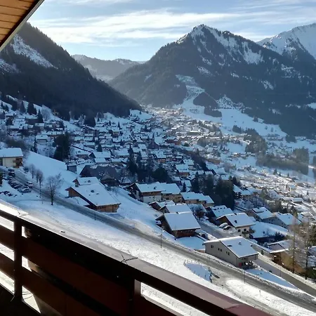 Snug In Near Ski Area * Châtel
